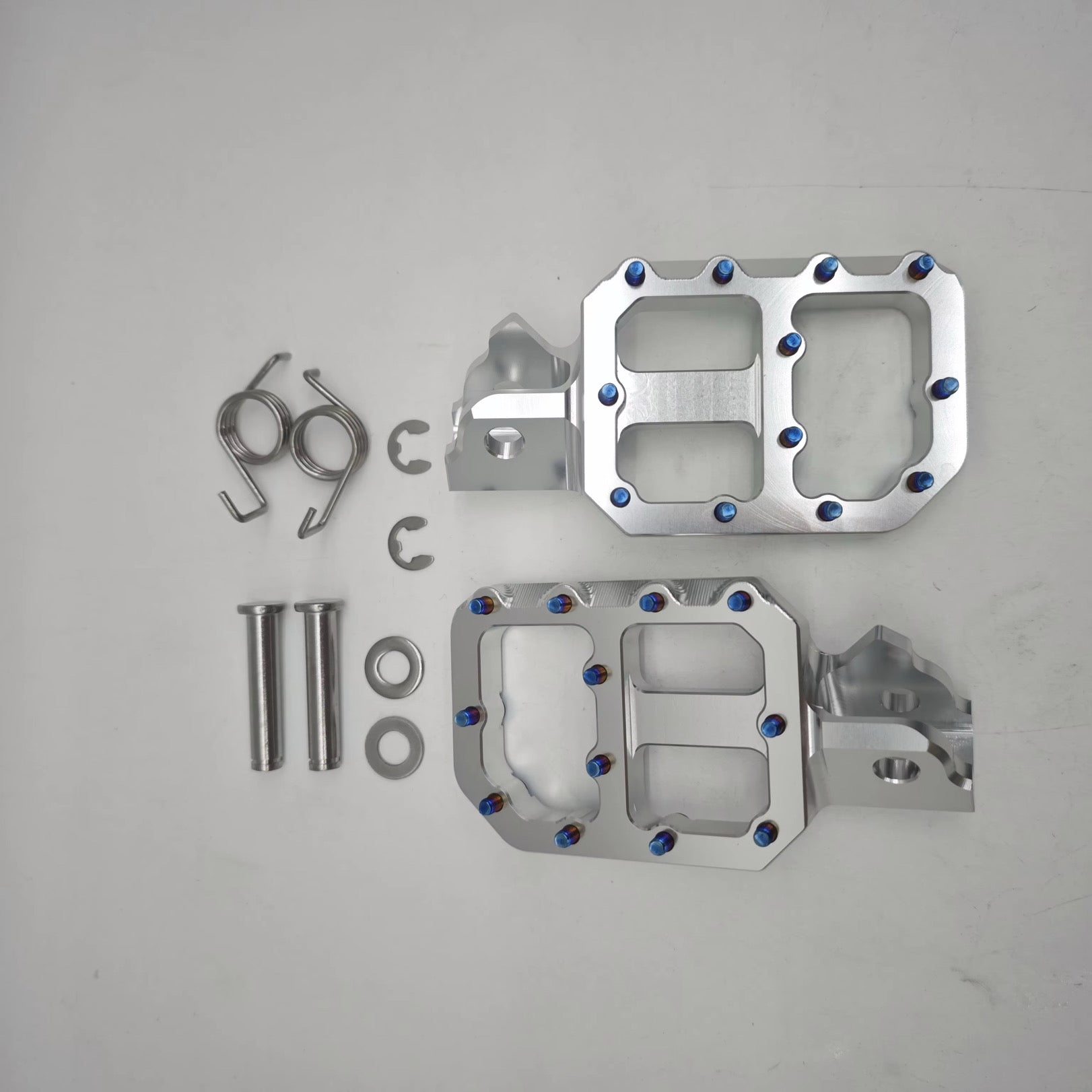Yozma IN10 Super-Wide Footpegs | CNC E-Moto Foot Pegs