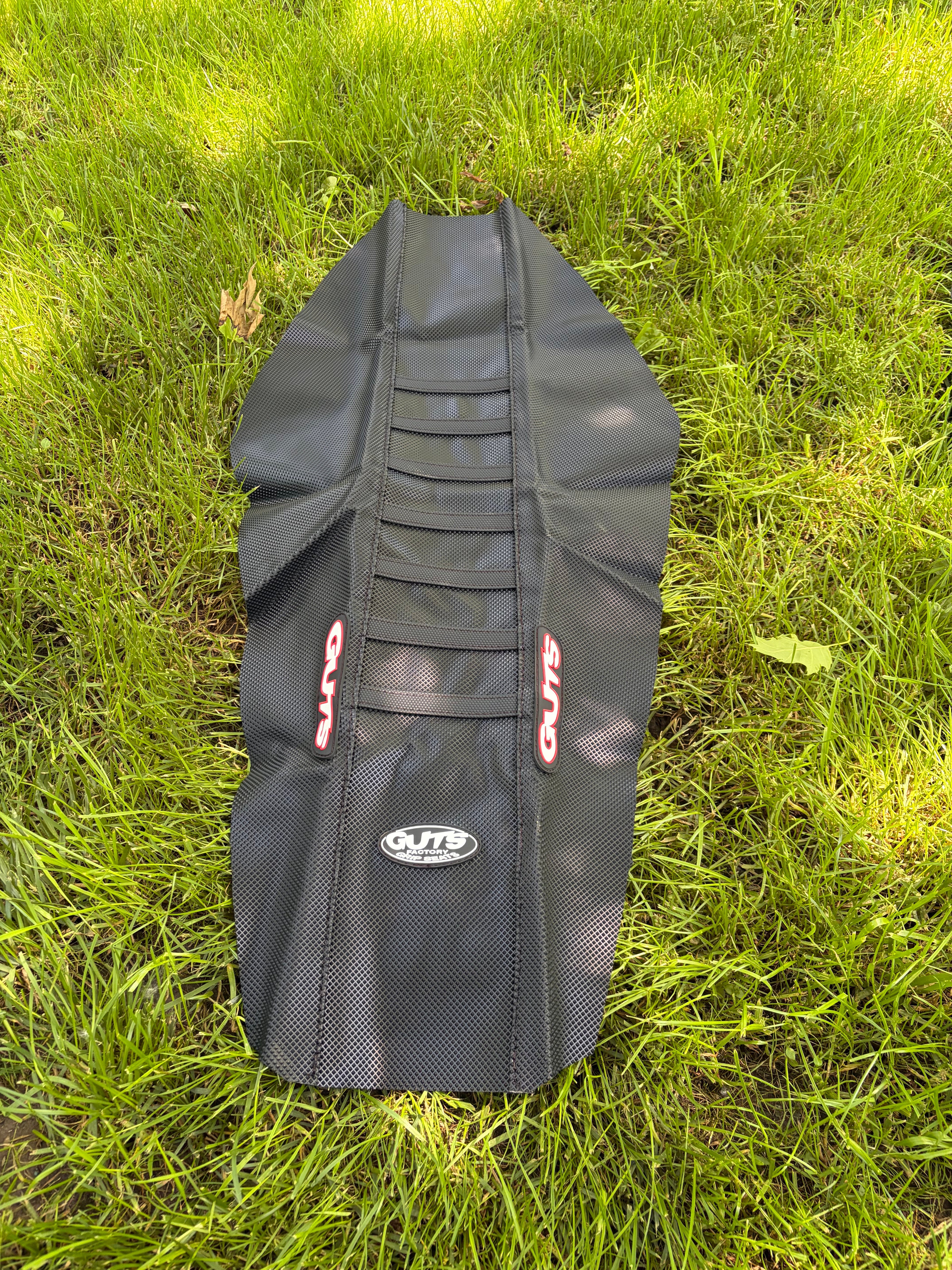 Universal fit: Guts Seat Cover